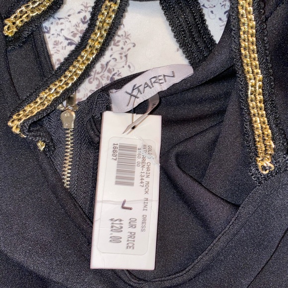 Detail Neckline Dress - Picture 3 of 3